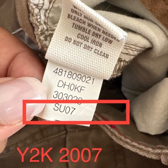 Y2K Old Navy Mens Vintage 2007 Cargo Shorts Khaki Tan Beige 32 94105-EW SU07 - Picture 3 of 8